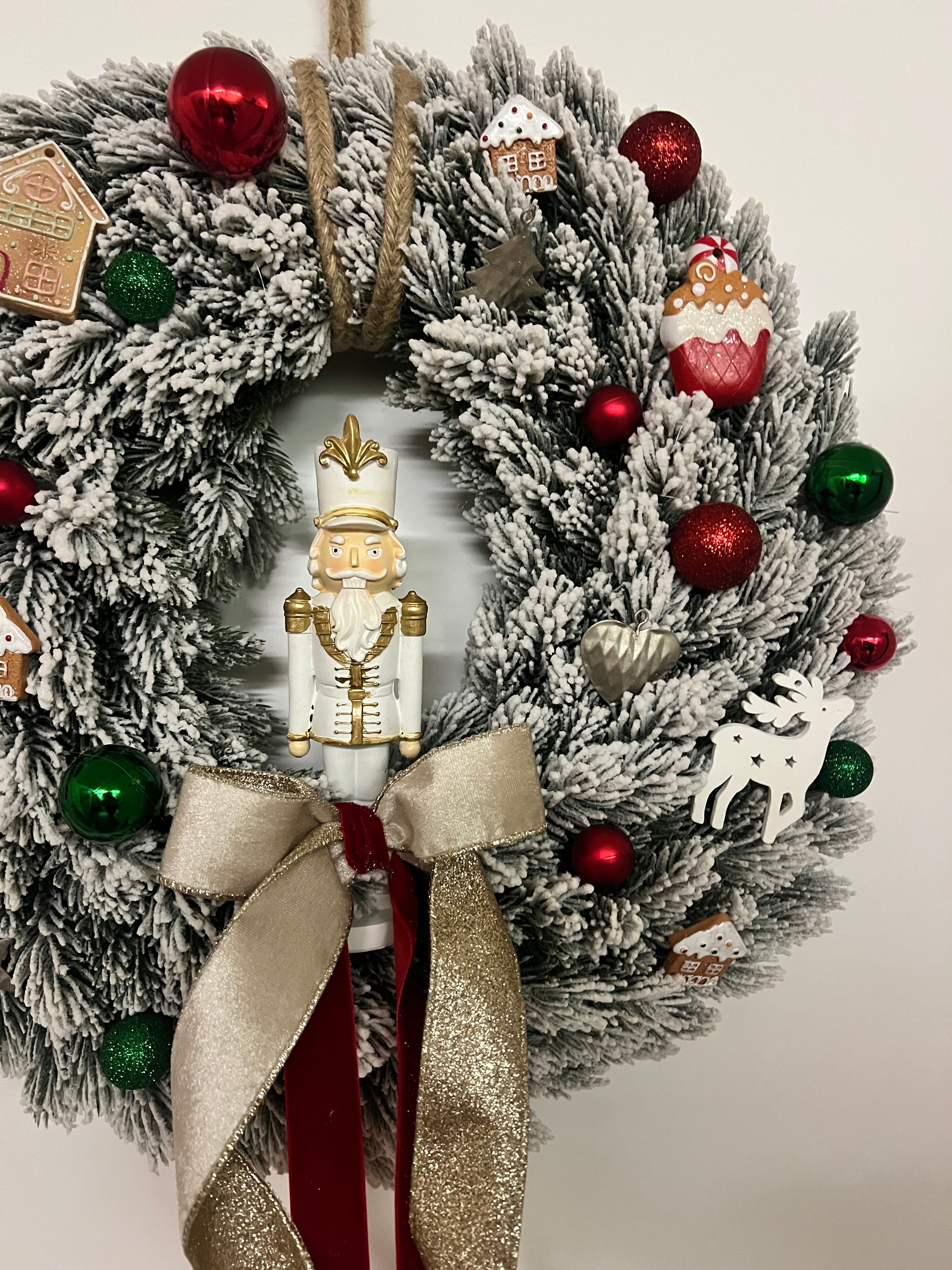 Vánoční věnec na dveře