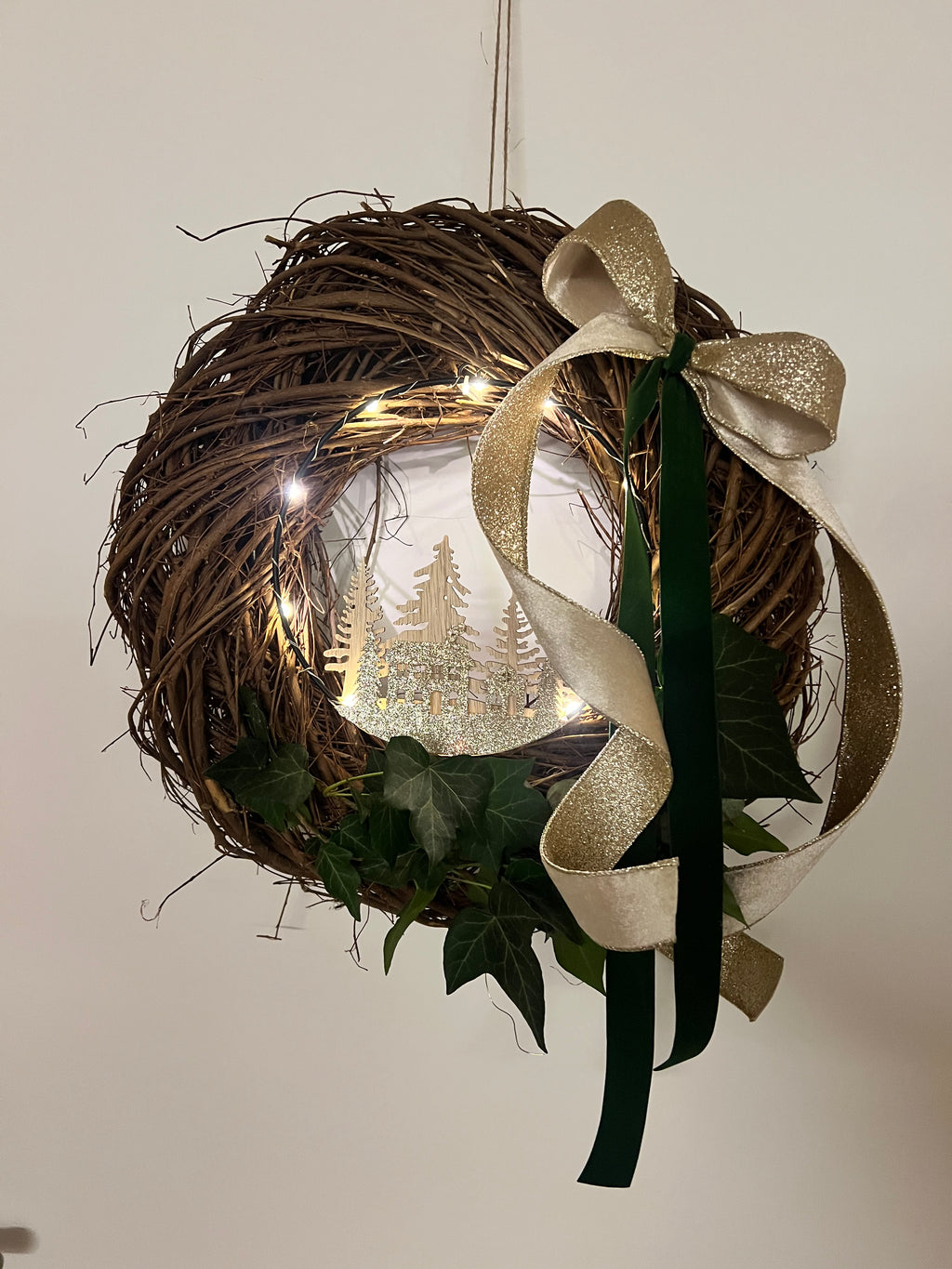 Proutěný věnec na dveře