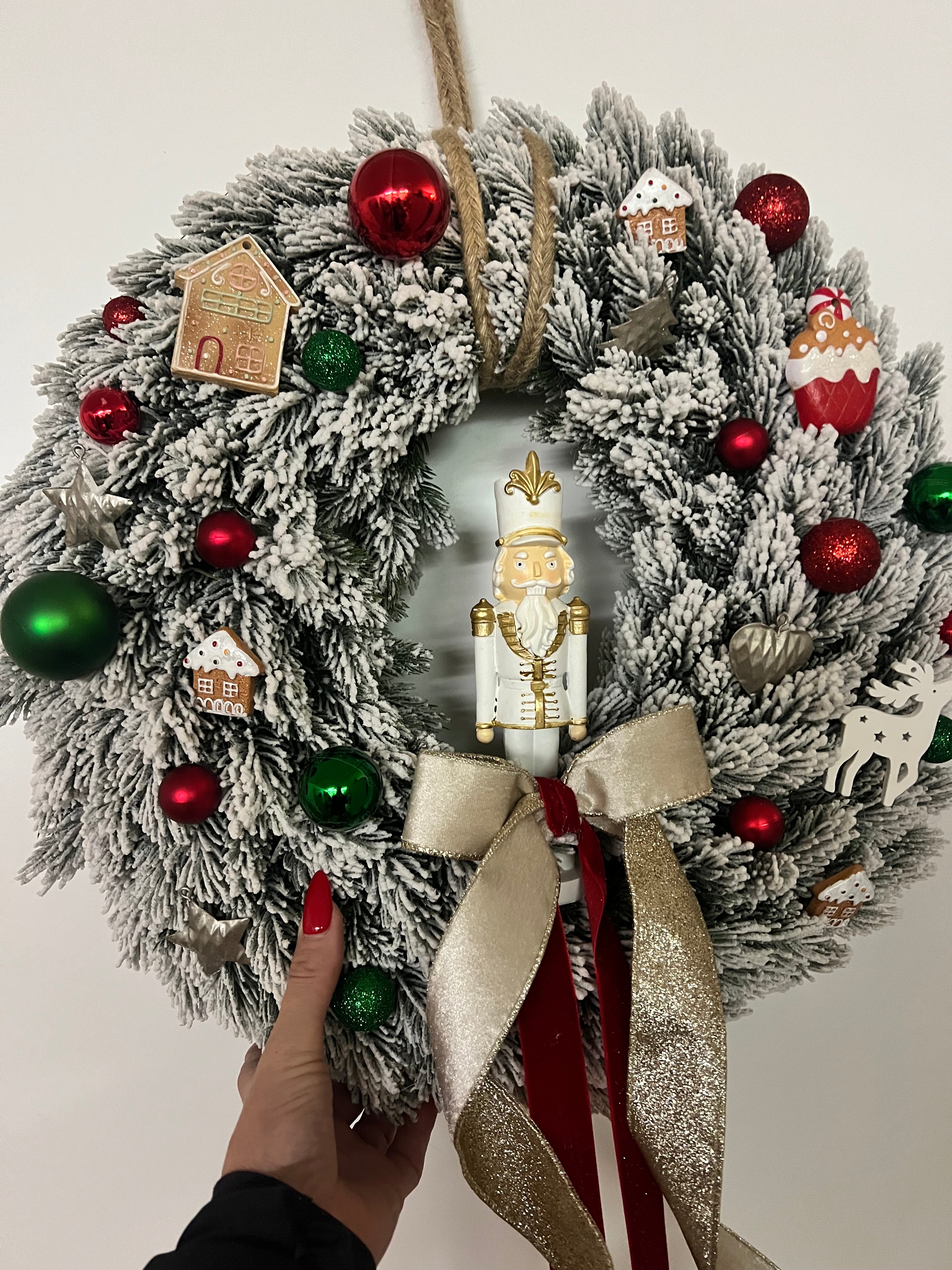 Vánoční věnec na dveře